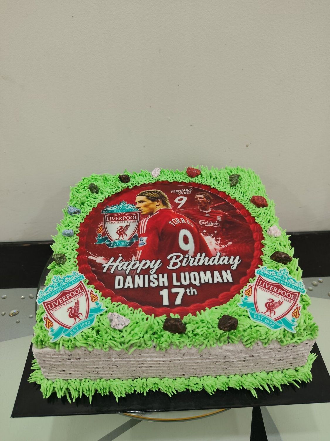 Kek edible image segi empat bertema Liverpool